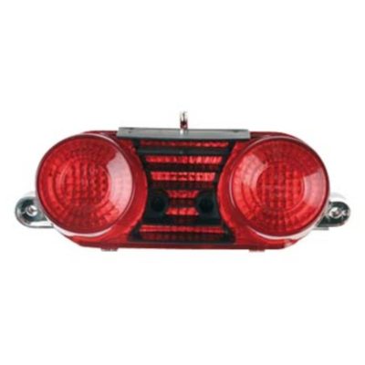 feu arrière rouge CE