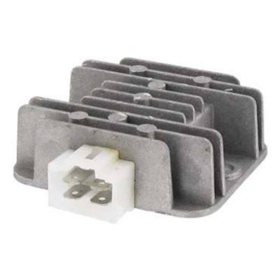 Régulateur de tension 4-prises chinois