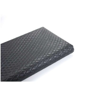 Couvre selle PRO620 SR1 en noir optique losange brute 70x100cm